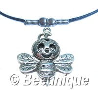 Metal Bee Necklace - Click Image to Close